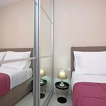 Aparthotel Victor Junior By 